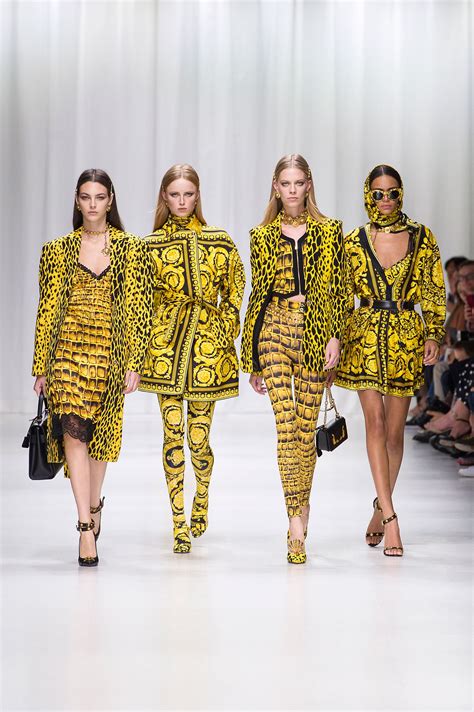 versace spring summer 18|versace clothing.